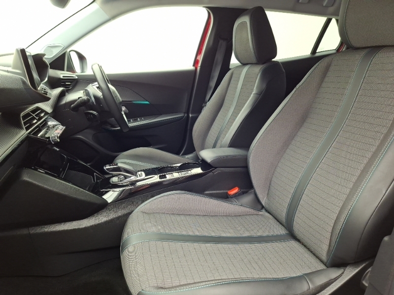 Peugeot 2008 1.2 Puretech 130 Allure Eat8 Red #5