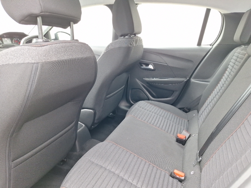 Peugeot 208 1.2 Puretech Active Premium White #6