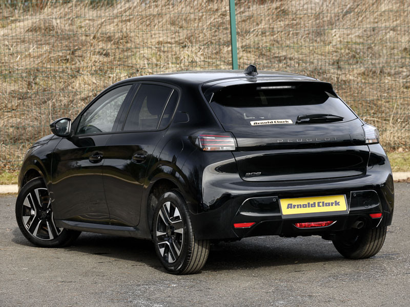 Peugeot 208 1.2 Puretech 100 Allure SH26WLF Black #2