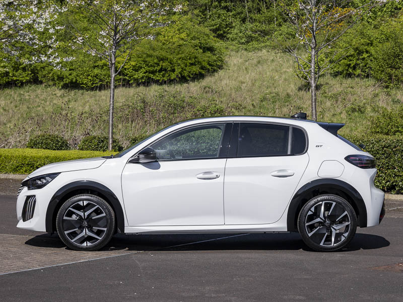 Peugeot 208 1.2 Hybrid 110 Gt E-dsc6 White #4