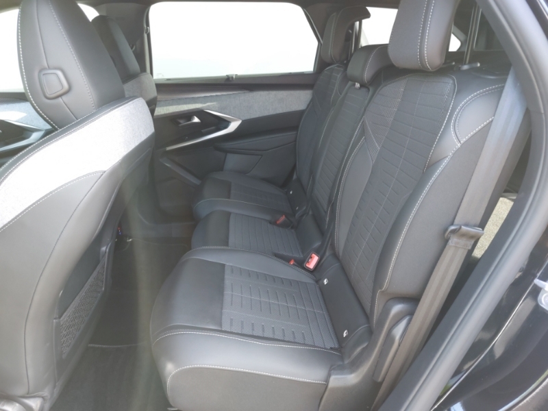 Peugeot 5008 1.2 Hybrid 136 Gt E-dsc6 Black #6
