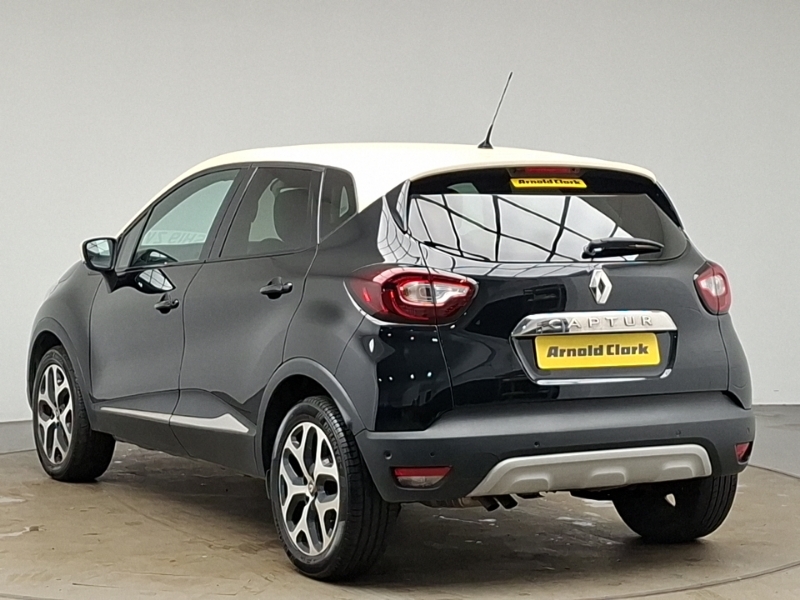 Renault Captur 1.3 Tce 130 Gt Line Black #2