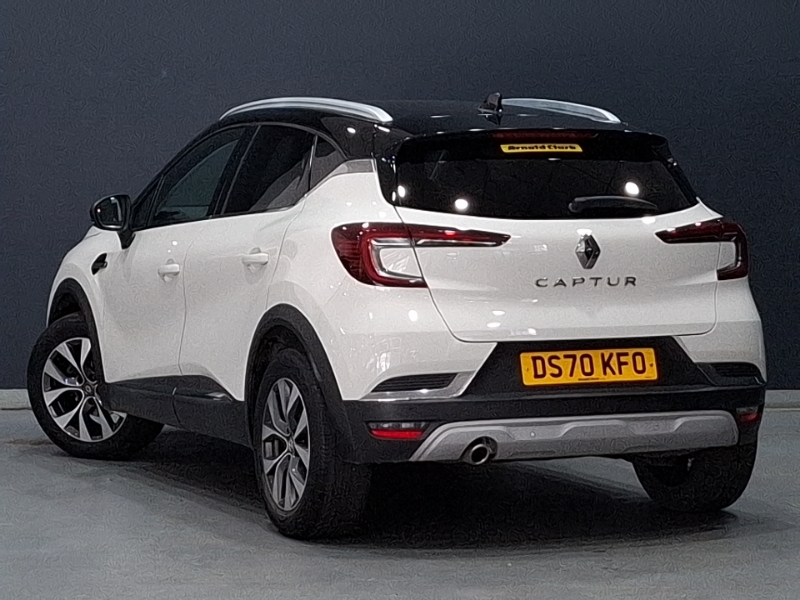 Renault Captur 1.3 Tce 130 S Edition White #2