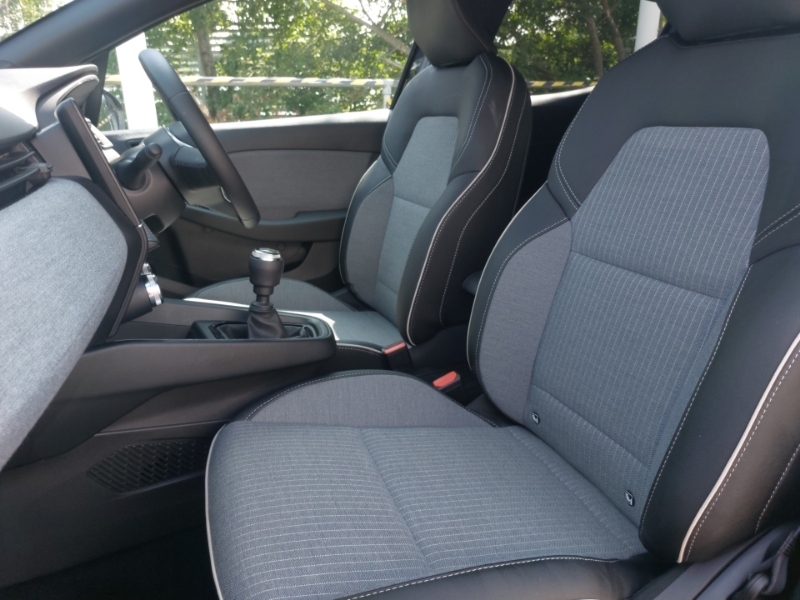 Renault Clio 1.0 Tce 90 Techno MM74EPV Black #5