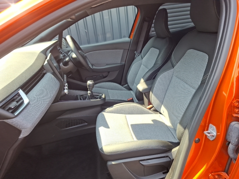 Renault Clio 1.0 Tce 90 Techno HN75LOA Orange #5