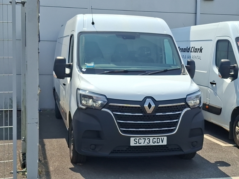 Renault Master Lm35 Blue Dci 135 Advance Medium Roof Van White