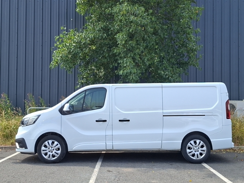 Renault Trafic Ll30 Blue Dci 130 Extra Safety Van White #4