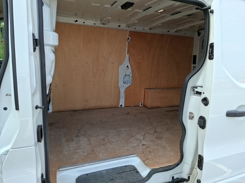 Renault Trafic Ll30 Blue Dci 130 Extra Safety Van White #6
