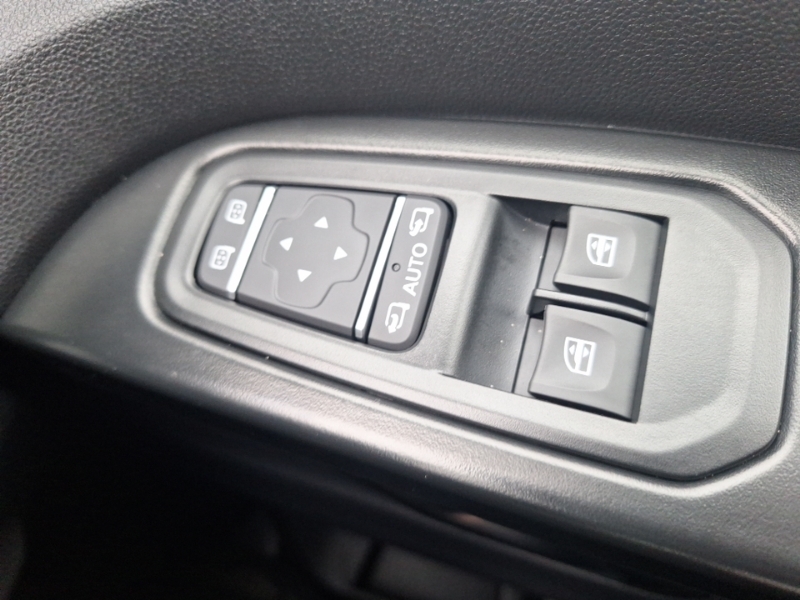 Renault Trafic Ll30 Blue Dci 150 Extra Safety Van White #13