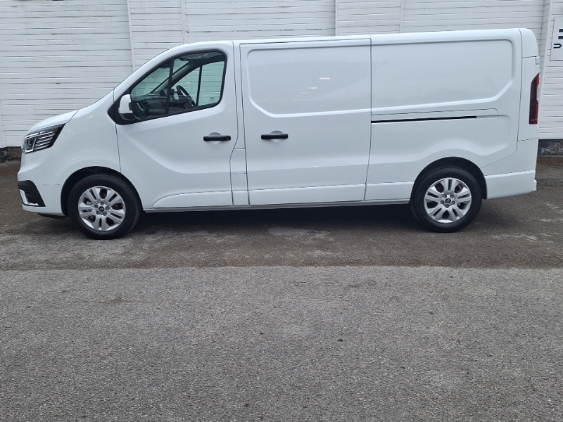 Renault Trafic Ll30 Blue Dci 150 Extra Safety Van White #4