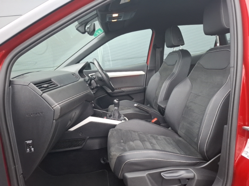 Seat Arona 1.0 Tsi 115 Xcellence Lux Ez FD19FWP Red #5