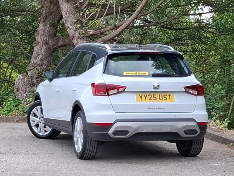 Seat Arona 1.0 Tsi 115 Xperience Dsg White #2