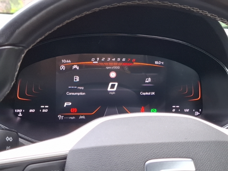 Seat Arona 1.0 Tsi Se Technology Red #15