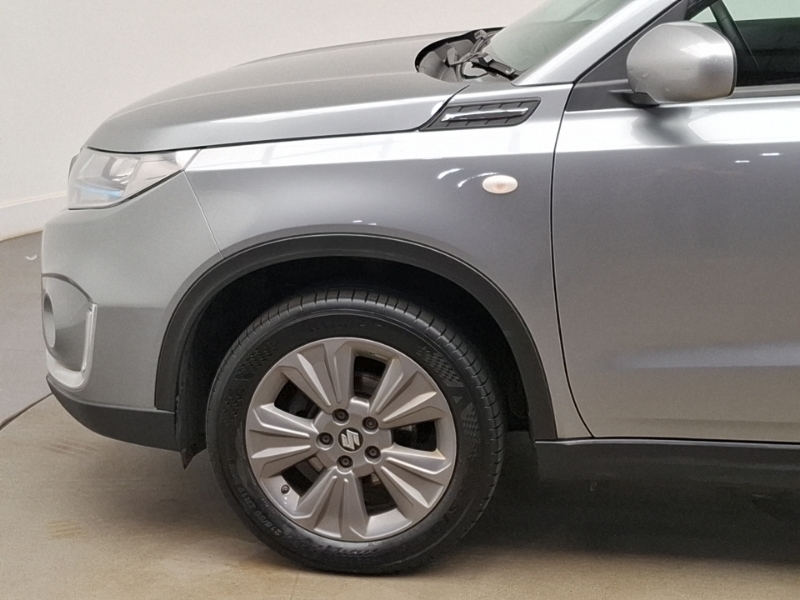 Suzuki Vitara 1.4L Sz4 White #19