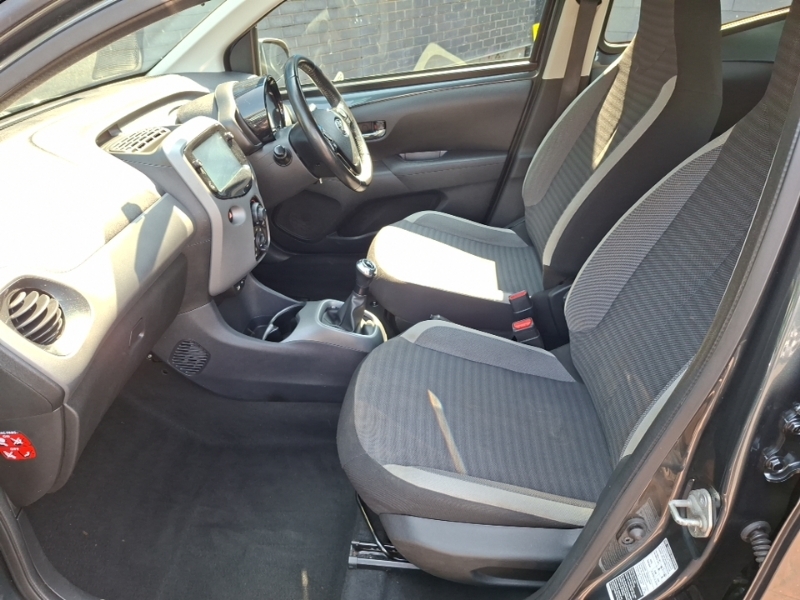 Toyota Aygo 1.0 Vvt-i X-play Grey #5