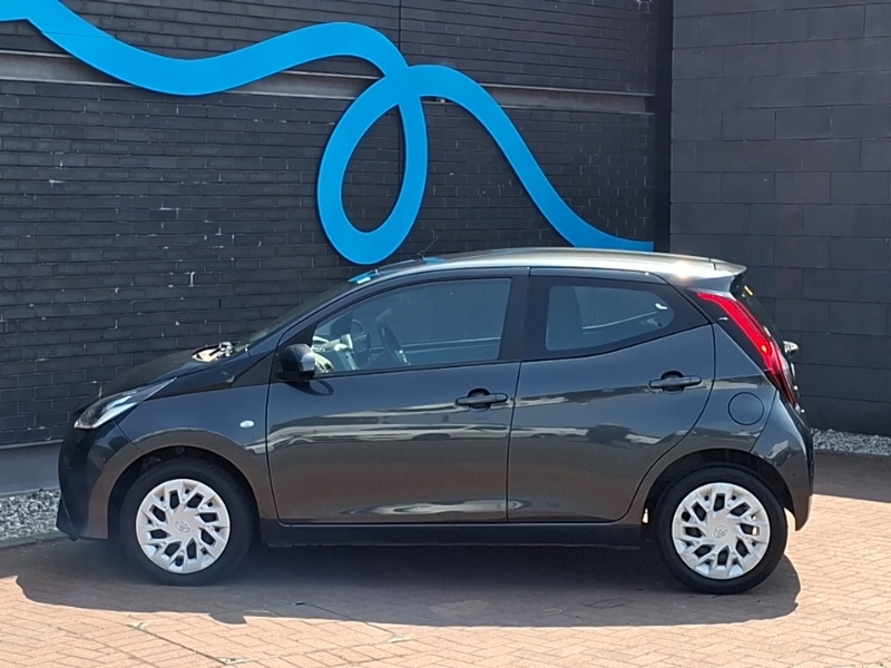 Toyota Aygo 1.0 Vvt-i X-play Grey #4