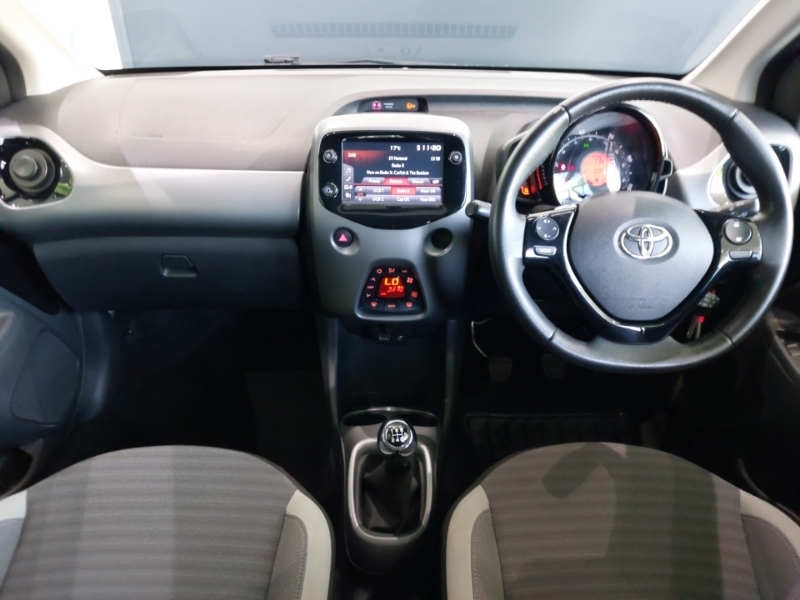 Toyota Aygo 1.0 Vvt-i X-trend Black #3