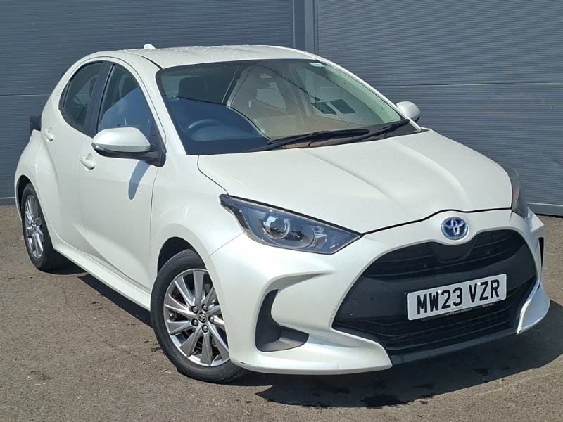 Toyota Yaris 1.5 Hybrid Icon Cvt White