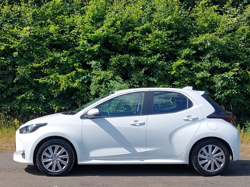 Toyota Yaris 1.5 Hybrid Icon Cvt WD23DTV White #4