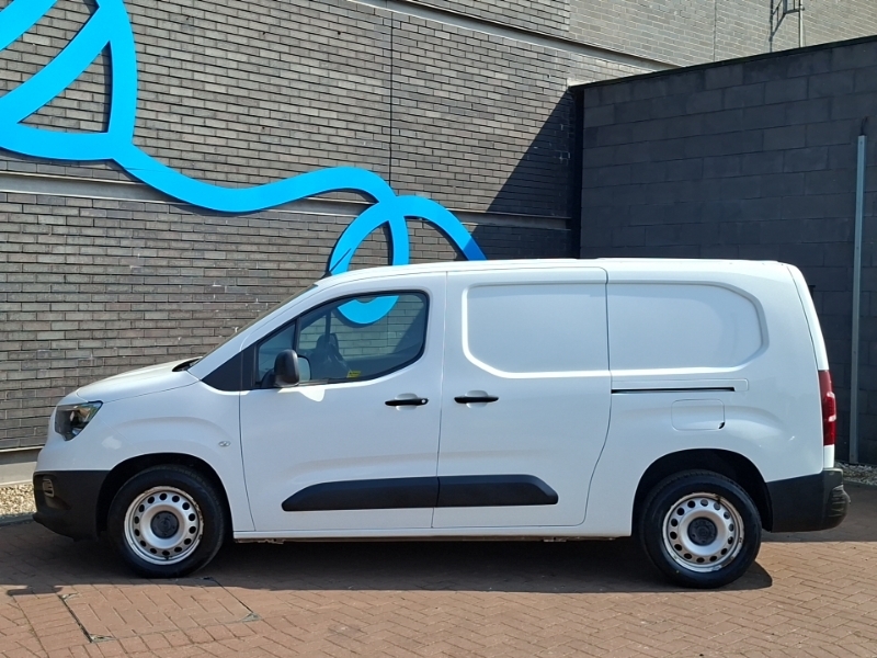 Vauxhall Combo 2300 1.5 Turbo D 100Ps H1 Edition Van White #4