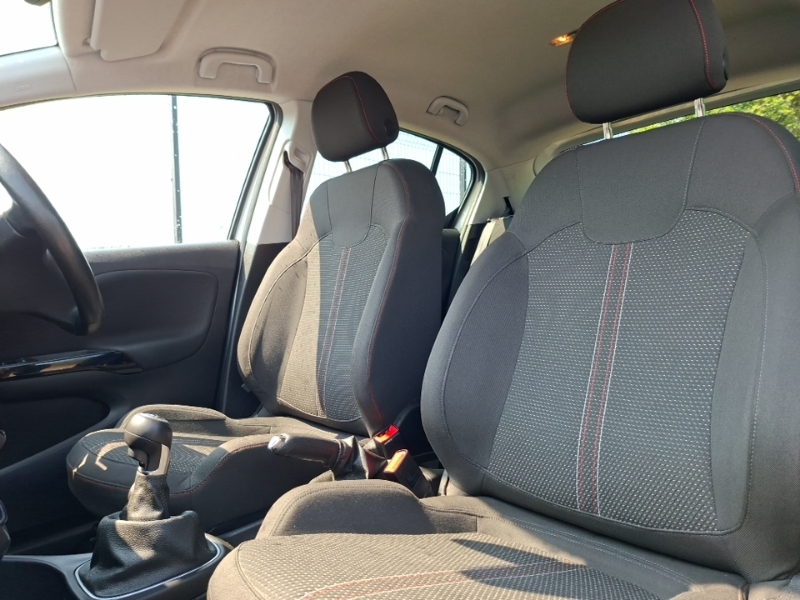 Vauxhall Corsa 1.4 75 Griffin White #5