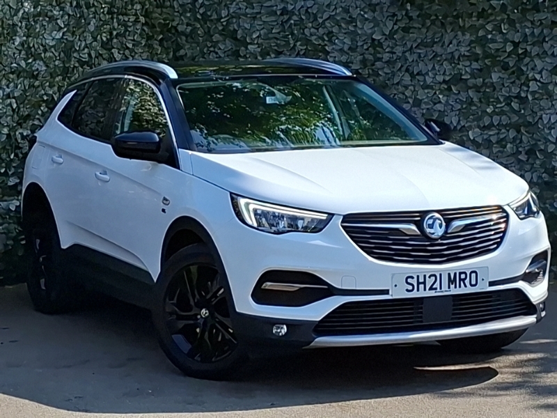 Vauxhall Grandland X 1.2 Turbo Griffin Edition White