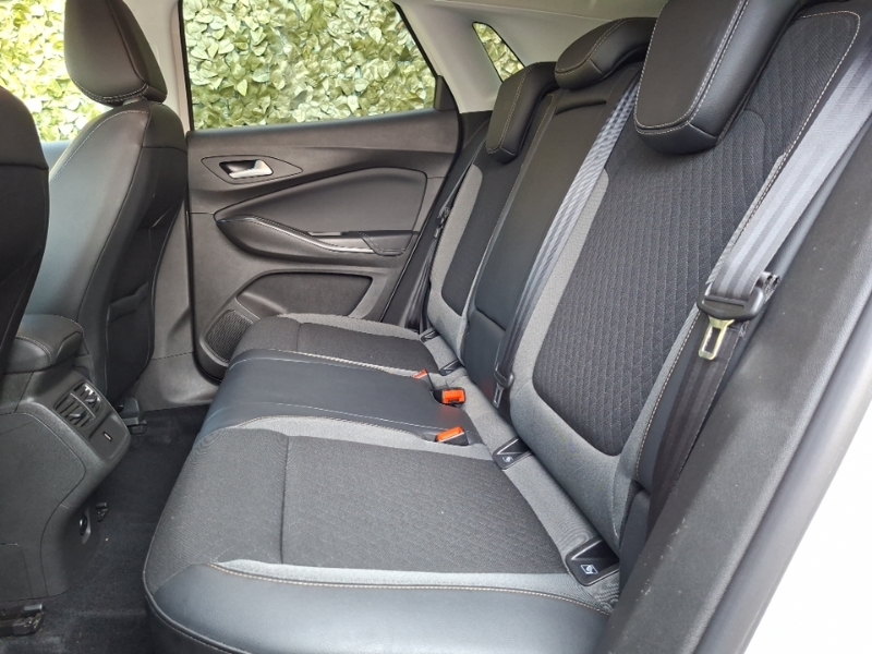 Vauxhall Grandland X 1.2 Turbo Griffin Edition White #6