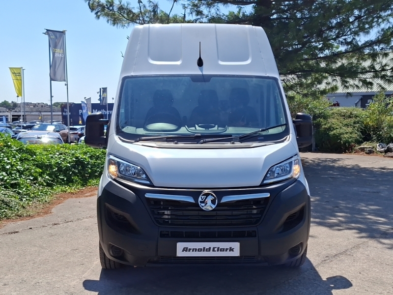 Vauxhall Movano Prime White #13
