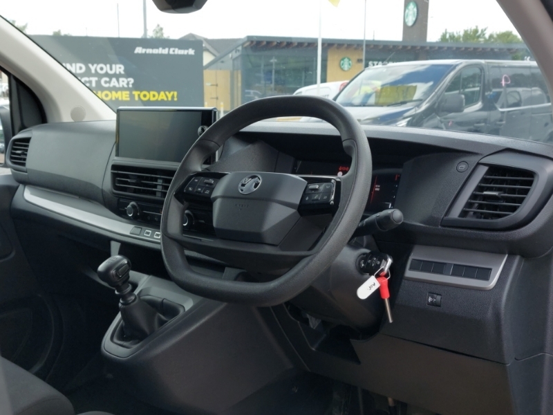 Vauxhall Vivaro 1.5 Turbo D 120 Prime H1 Van White #3