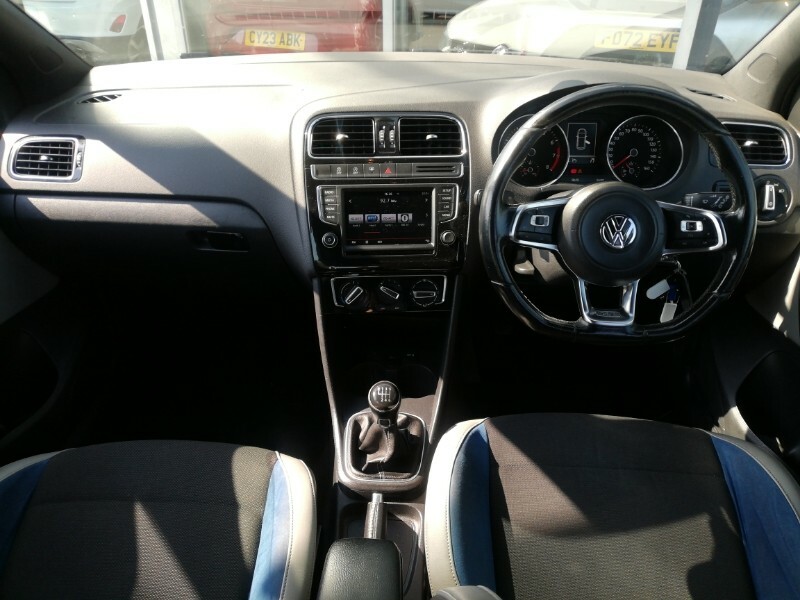 Volkswagen Polo 1.4 Tsi Act Bluegt White #3
