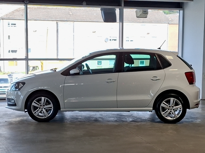 Volkswagen Polo 1.2 Tsi Match Edition White #4