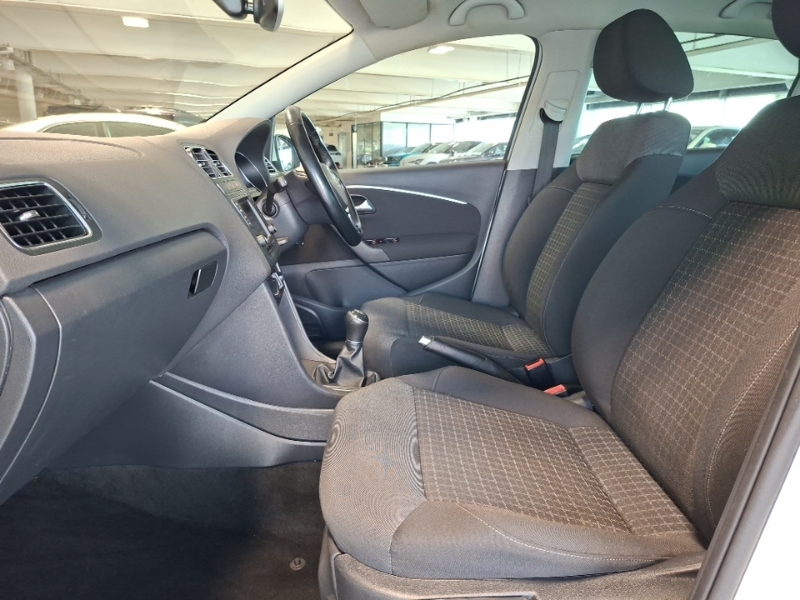 Volkswagen Polo 1.2 Tsi Match Edition White #5