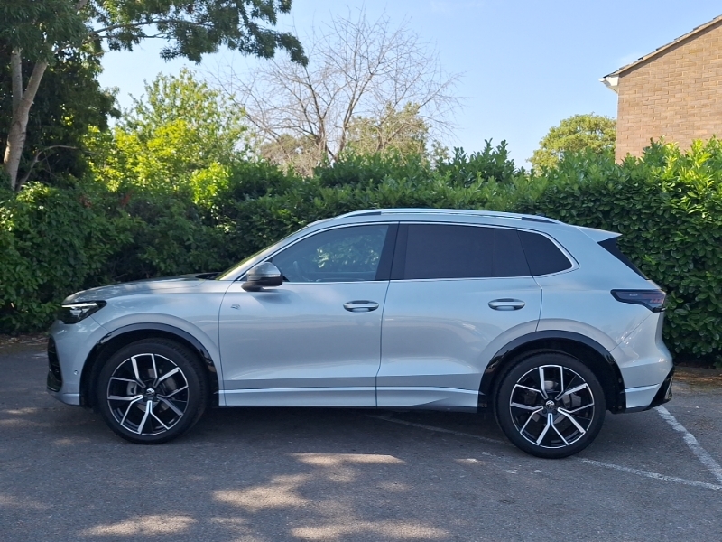 Volkswagen Tiguan 1.5 Etsi 150 R-line Dsg Silver #4