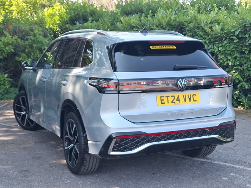 Volkswagen Tiguan 1.5 Etsi 150 R-line Dsg Silver #2