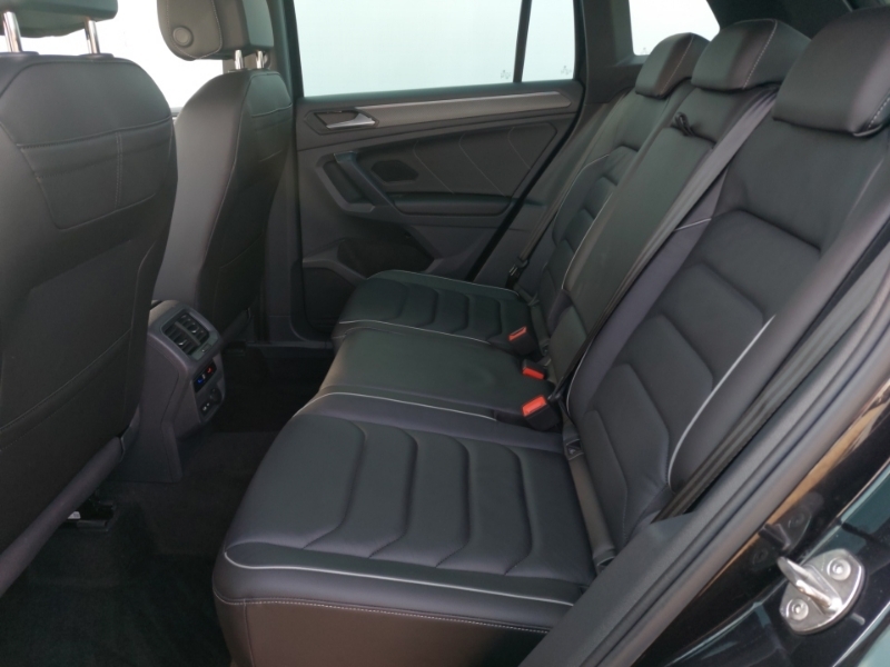 Volkswagen Tiguan 2.0 Tsi 4Motion R-line Dsg Black #6