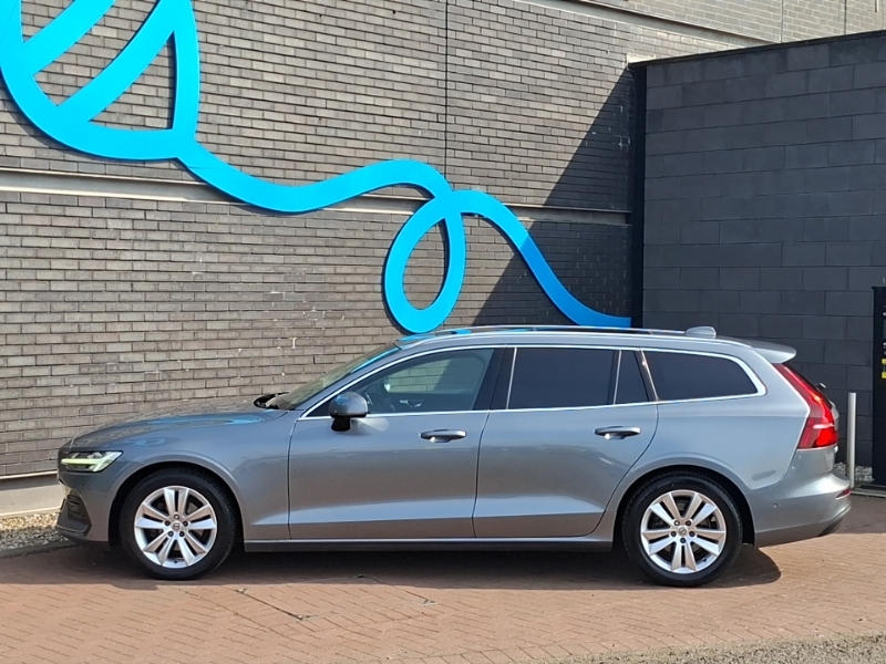 Volvo V60 2.0 D3 Momentum Grey #4