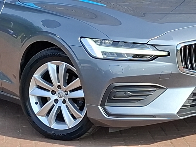 Volvo V60 D4 Inscription Black #20