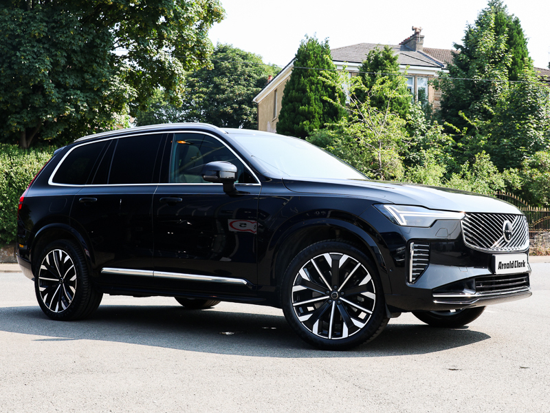 Volvo XC90 Ultra Black #18