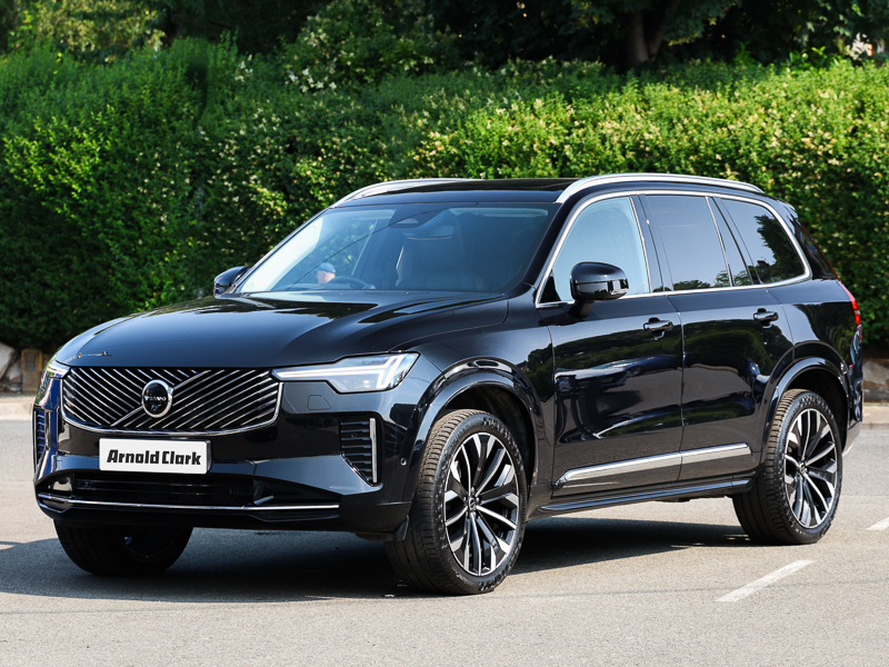 Volvo XC90 Ultra Black #17