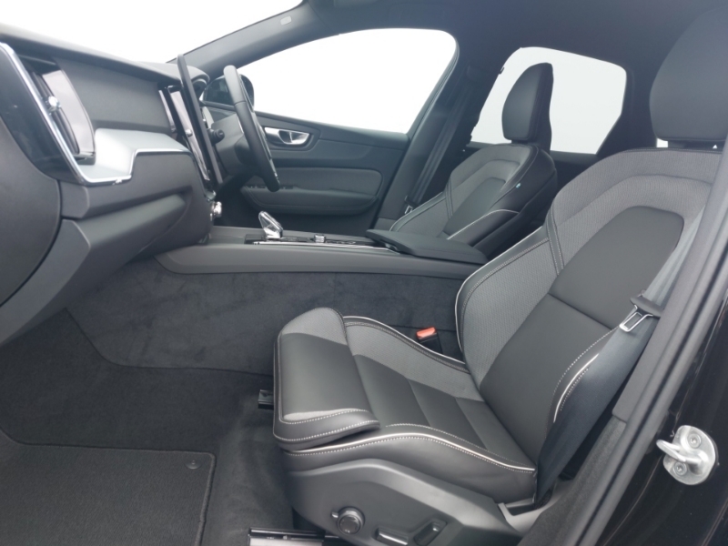 Volvo XC60 2.0 T6 350 Phev Plus Black Ed Awd Gtron Ni Black #5