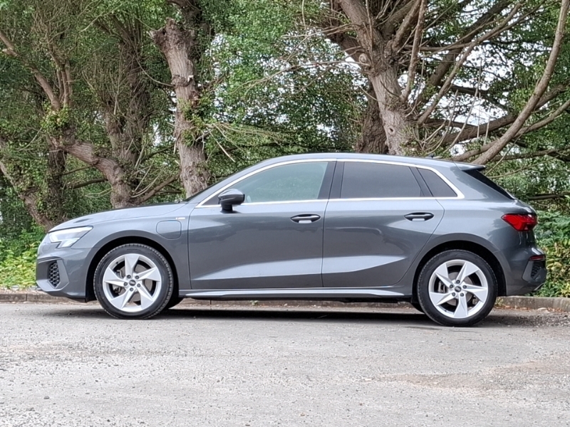 Audi A3 40 Tfsi E S Line S Tronic Grey #4