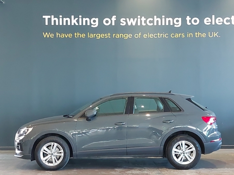 Audi Q3 35 Tdi Technik S Tronic SW21TGN Grey #4