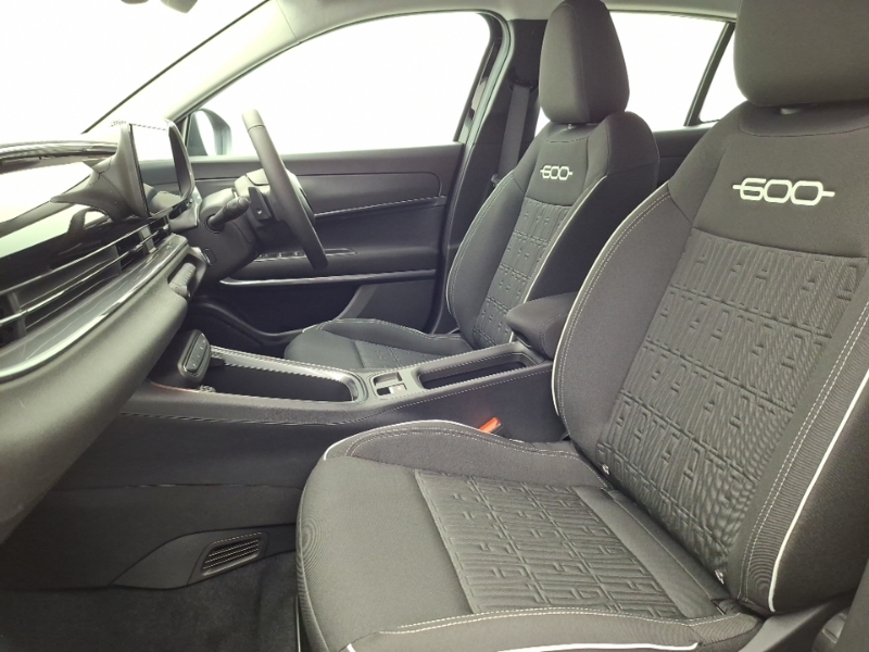Fiat 600 1.2 Hybrid 48V Edct-6 ST26VEF Black #5