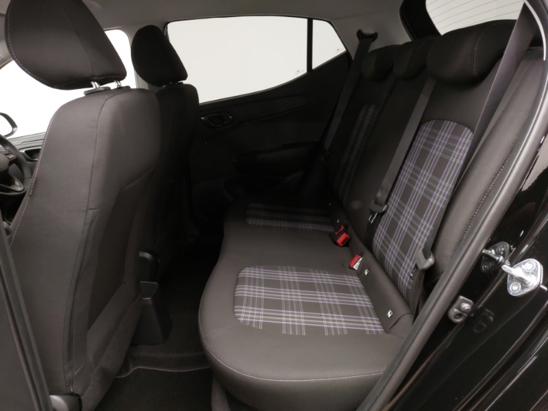 Hyundai I10 1.2 79 Premium Nav Black #6