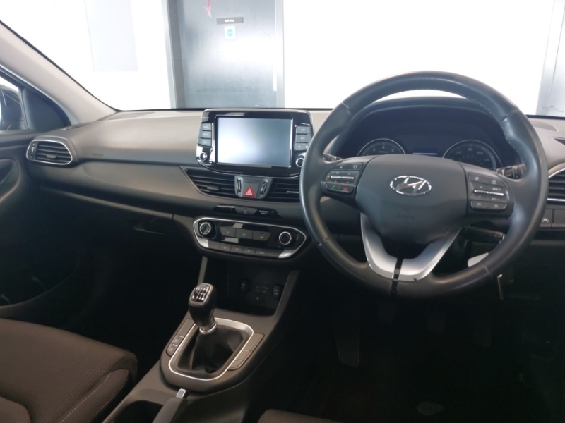Hyundai I30 1.0T Gdi Se Nav EX18NFR Black #4