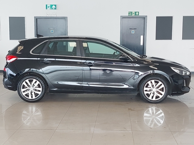 Hyundai I30 1.0T Gdi Se Nav EX18NFR Black #3