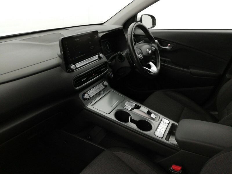 Hyundai Kona 100Kw Se Connect 39Kwh White #5