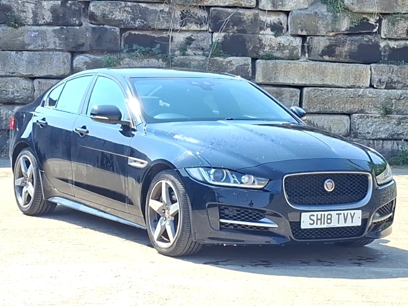 Jaguar XE 2.0 Ingenium R-sport Black