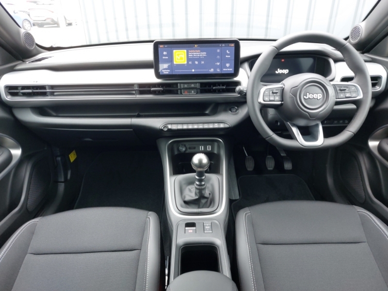 Jeep Avenger 1.2 Altitude Black #3
