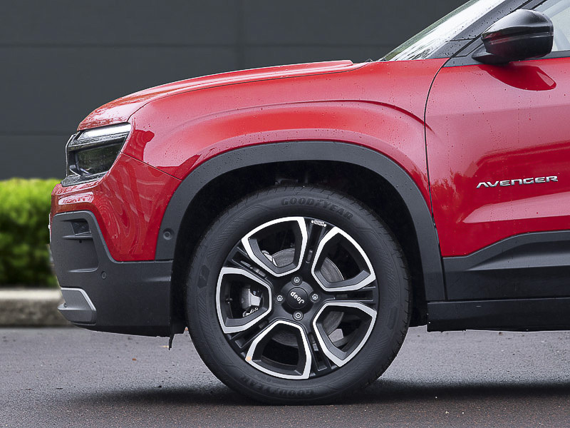 Jeep Avenger 115Kw Summit 54Kwh Red #10
